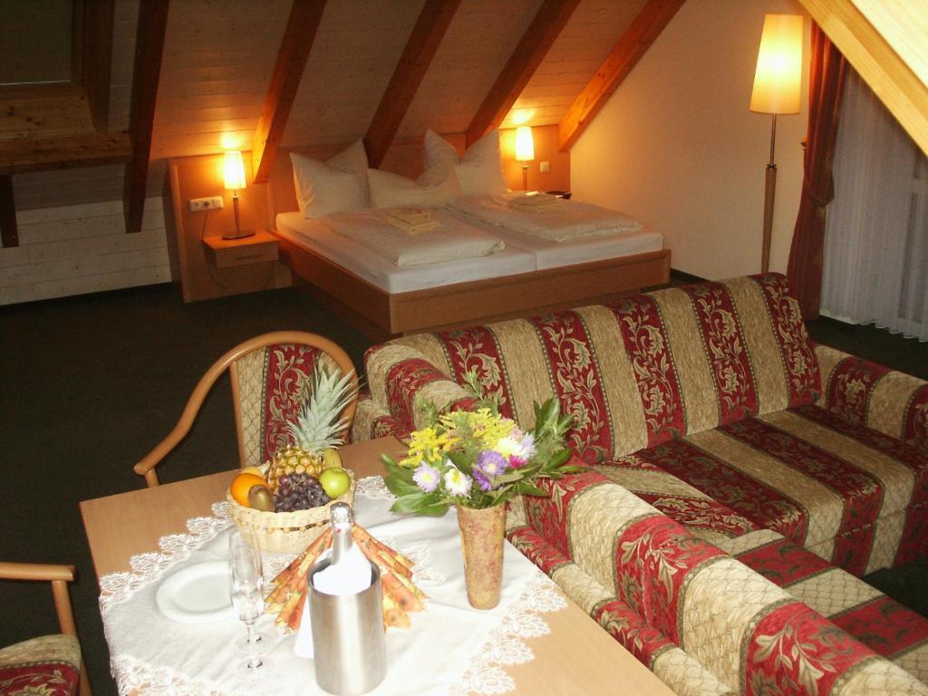 Landhotel Rittersgruen Брайтенбрунн- Номер фото
